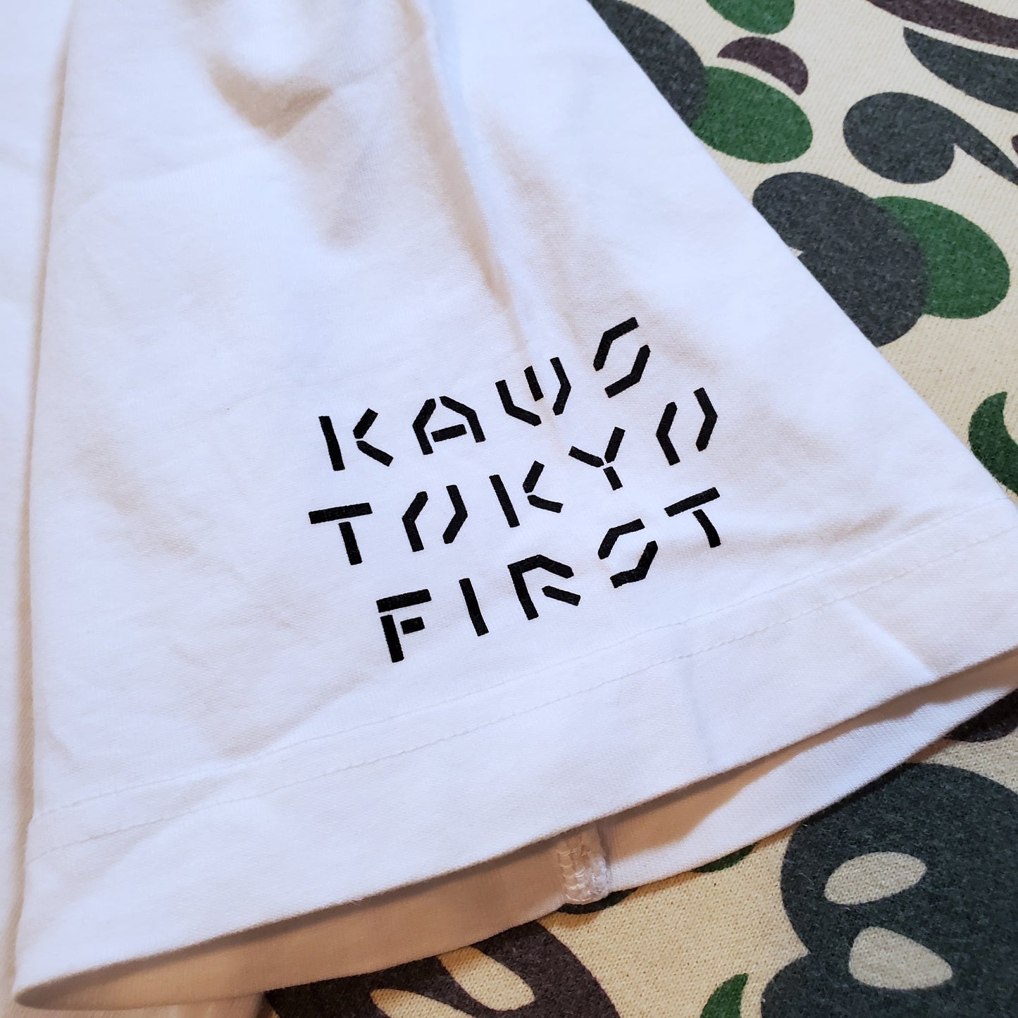 KAWs x Uniqlo UT Figure/Tokyo Graphic Shirt