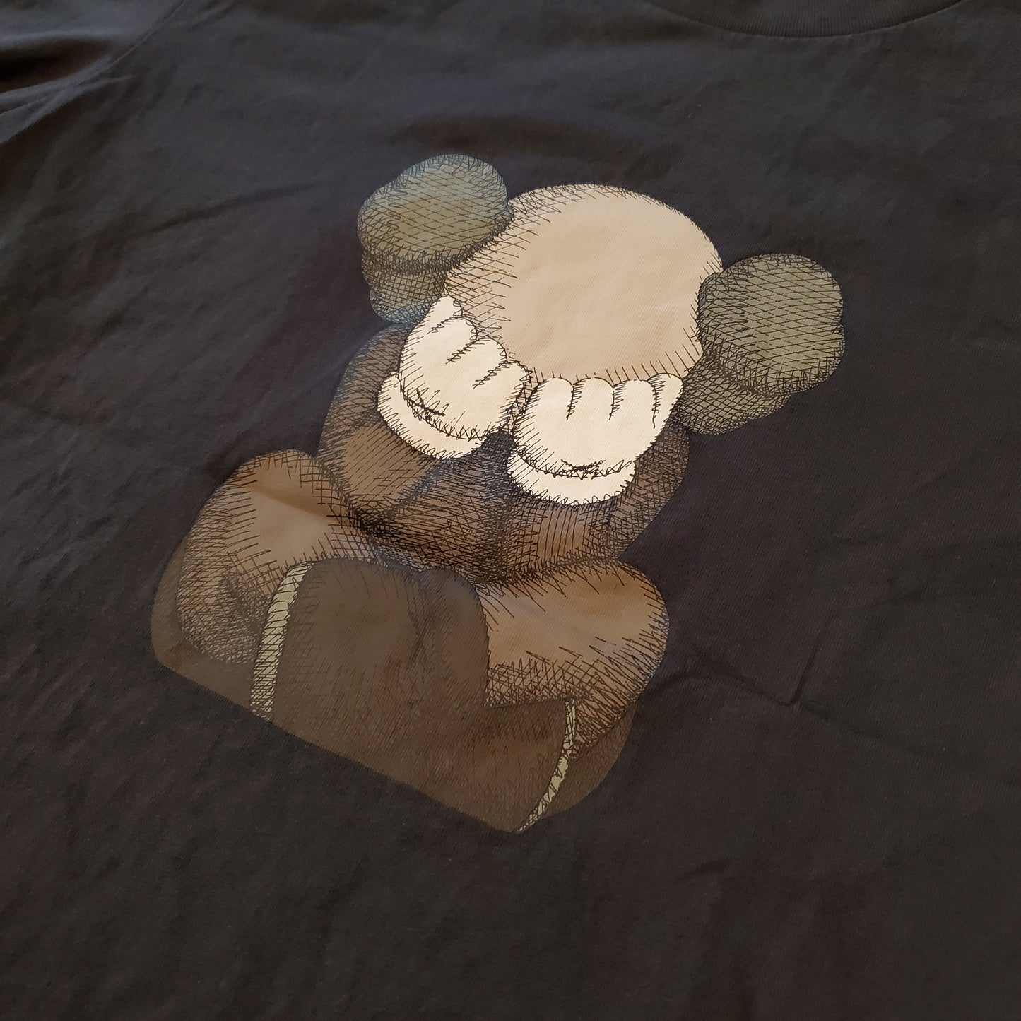 KAWs x Uniqlo UT Figure/Tokyo Graphic Shirt Black