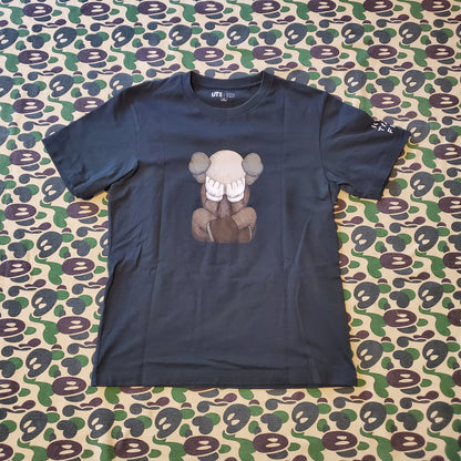 KAWs x Uniqlo UT Figure/Tokyo Graphic Shirt Black